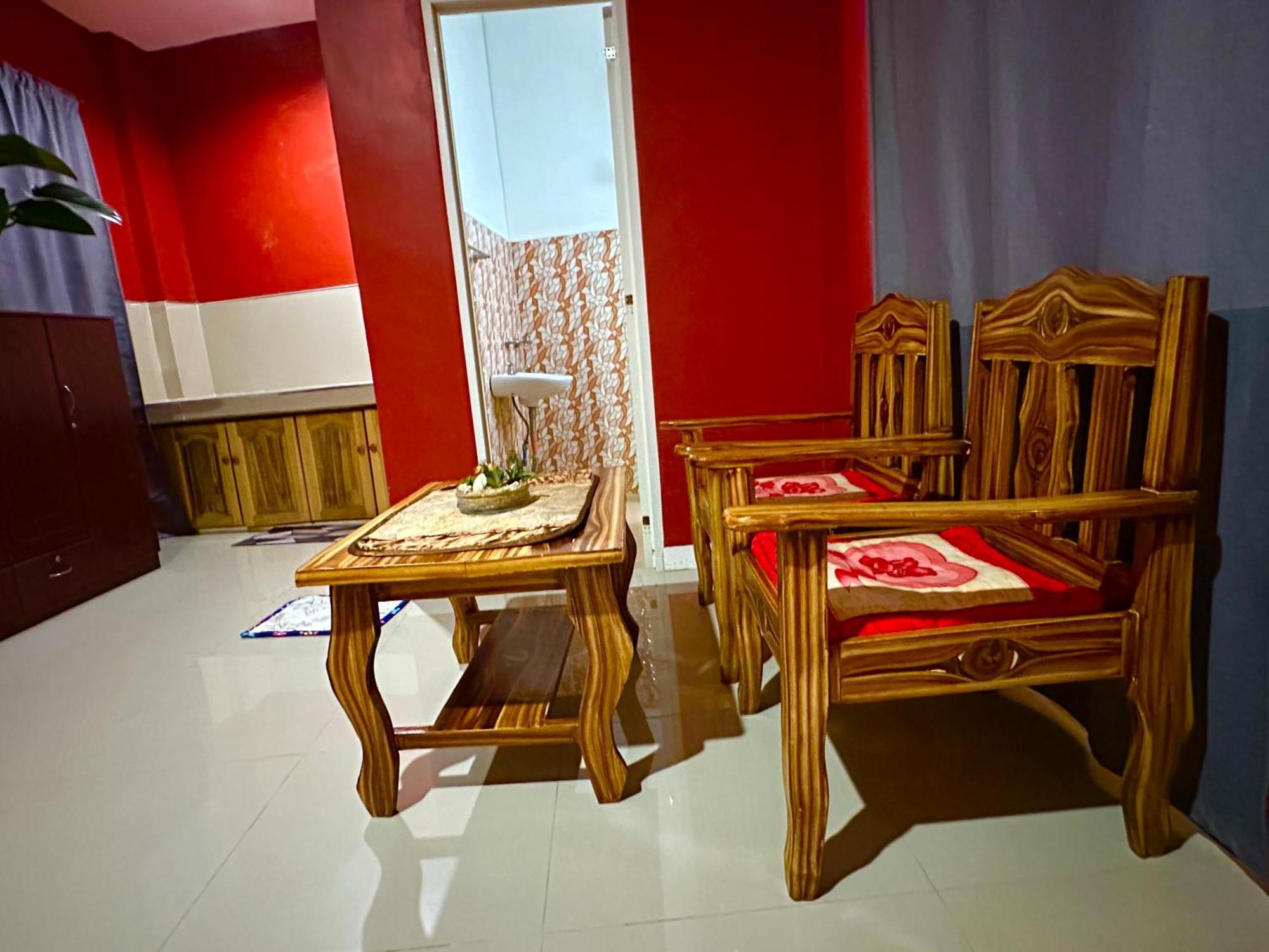 Rozay Travellers Inn Kabankalan Esterno foto