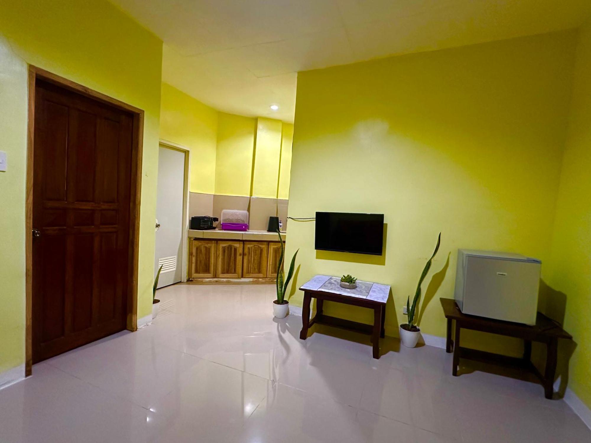 Rozay Travellers Inn Kabankalan Esterno foto